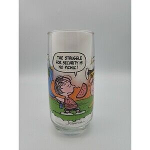 VTG McDonald’s Camp Snoopy Drinking Glass “No Picnic” Linus Charlie Brown 1965